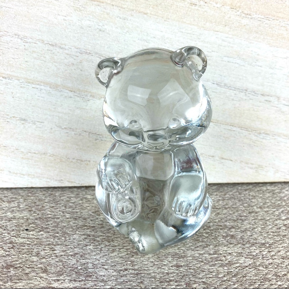 Fenton signed clear glass bear figurine